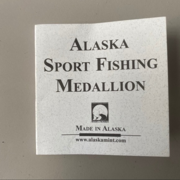 Alaska Mint 2018 Limited Edition Fishing Sportsmen Medallion. - Picture 10 of 12